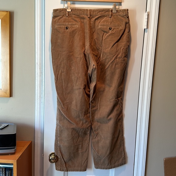 Men’s LLBean brown corduroy pants waist 36, inseam 30 - Picture 2 of 3